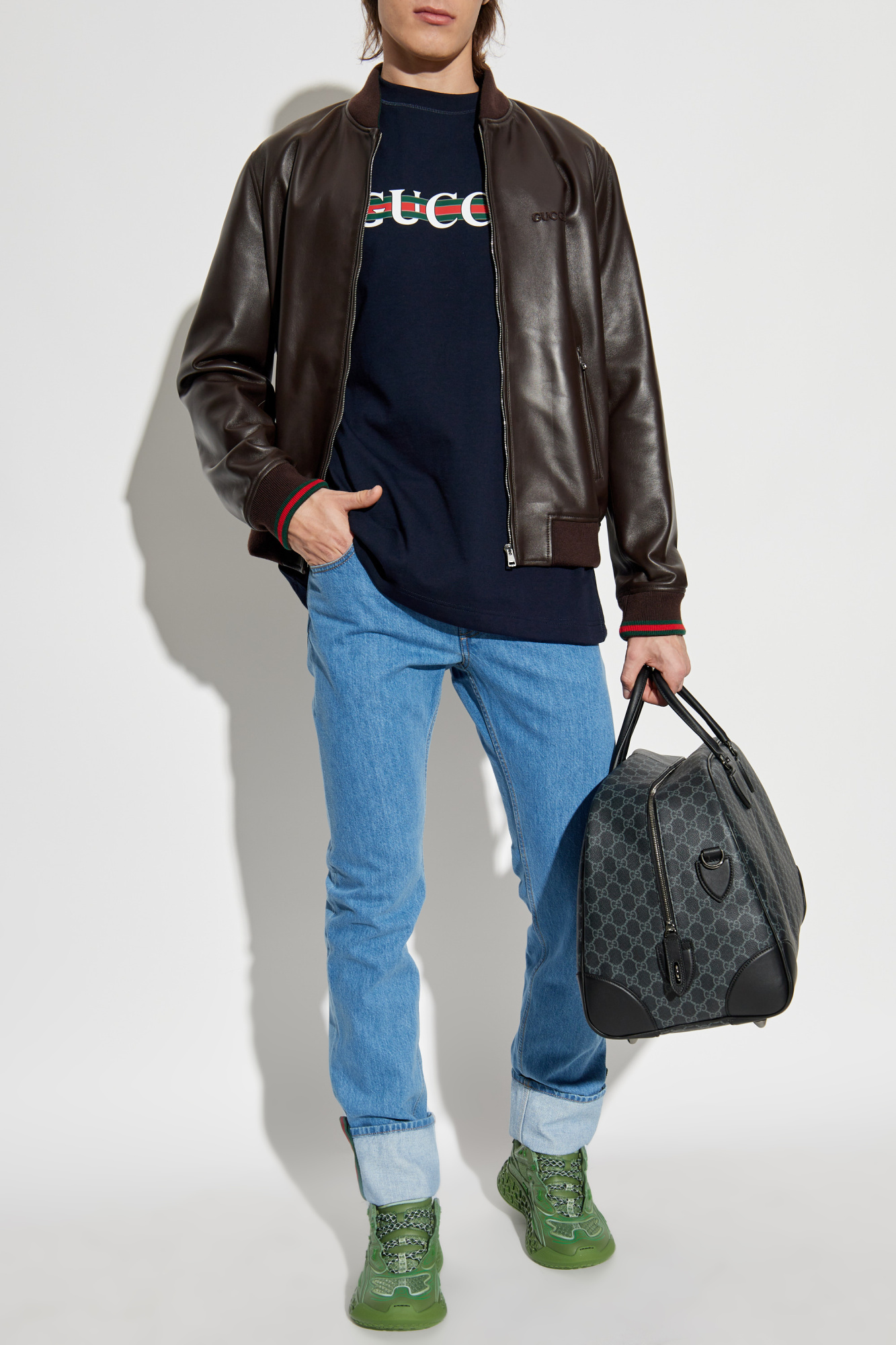GUCCI ペイントロゴTシャツ Printed cotton jersey T-shirt in navy | GUCCI® UK